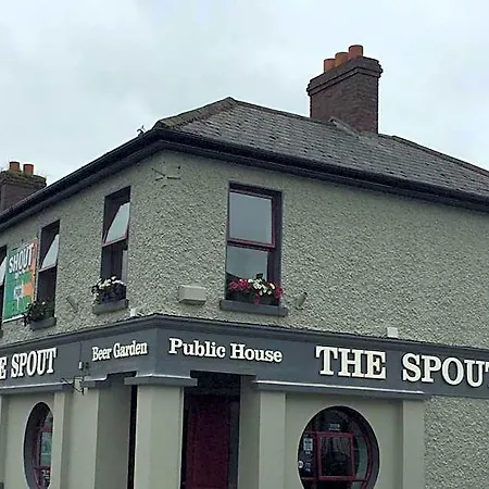 The At The Spout Lodge Kilcullen